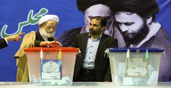 حضرت آیت‌الله امامی کاشانی تولیت محترم مدرسه‌عالی شهیدمطهری و امام‌جمعه موقت تهران رأی خود را در انتخابات مجلس یازدهم و میان‌دوره خبرگان به صندوق انداخت.