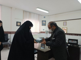 تجلیل از دانشجویان مادر